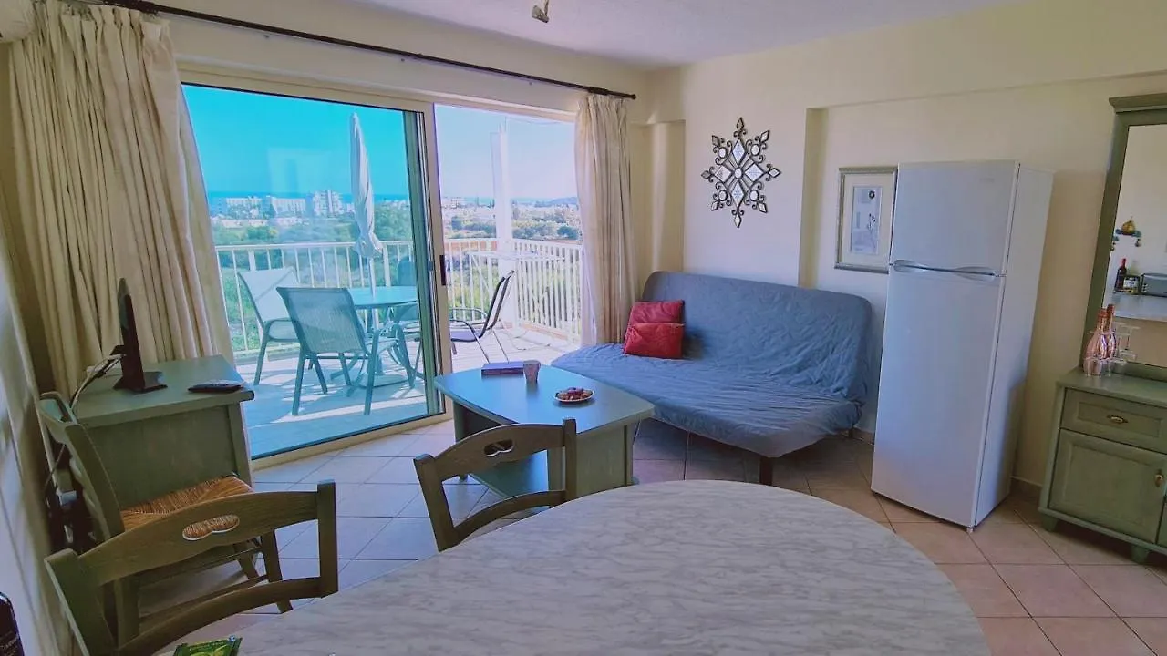 Stay Sea La Vie Apartment Протарас